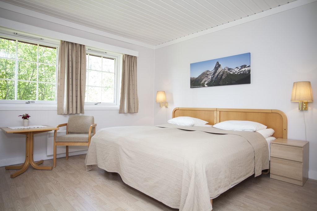 Stetind Hotel Kjopsvik Екстер'єр фото